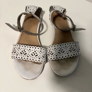 🦄3 for $10🦄 Jcrew White Eyelet Sandals